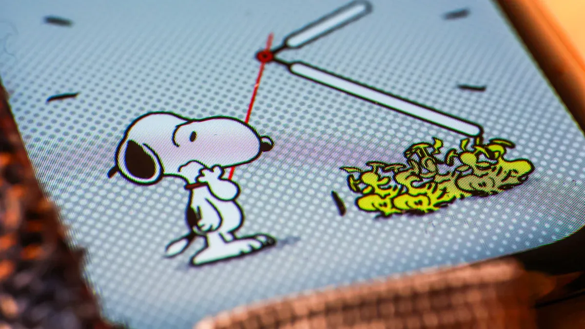A Closer Look at the Most Loved Snoopy Phone Cases